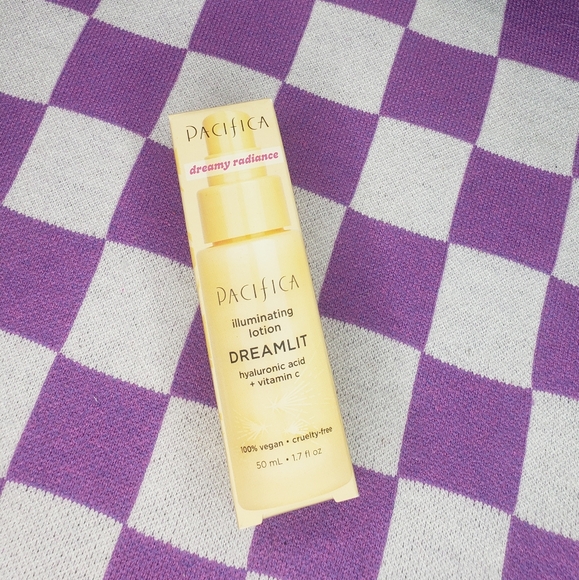 Pacifica Dreamlit Illuminating Lotion NWT - Picture 1 of 4